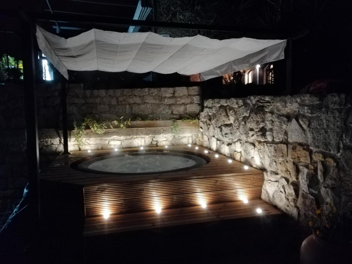 Les Lodges De L'Oliveraie De Virevent Γκρας Εξωτερικό φωτογραφία